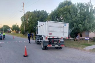 Recolector de residuos cayó del camión, fue pisado por una rueda y sufrió una amputación