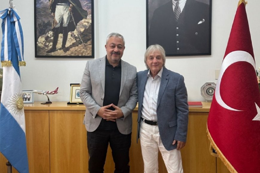 José Mouliá y Özgür Yücel Demir.