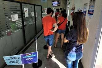 Por dificultades con WhatsApp, venderán entradas y plateas para la Fiesta de la Artesanía de manera presencial