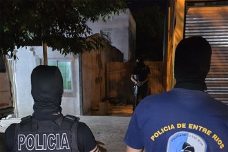 Allanaron dos viviendas con el mismo domicilio y desbarataron un supuesto punto de venta de droga