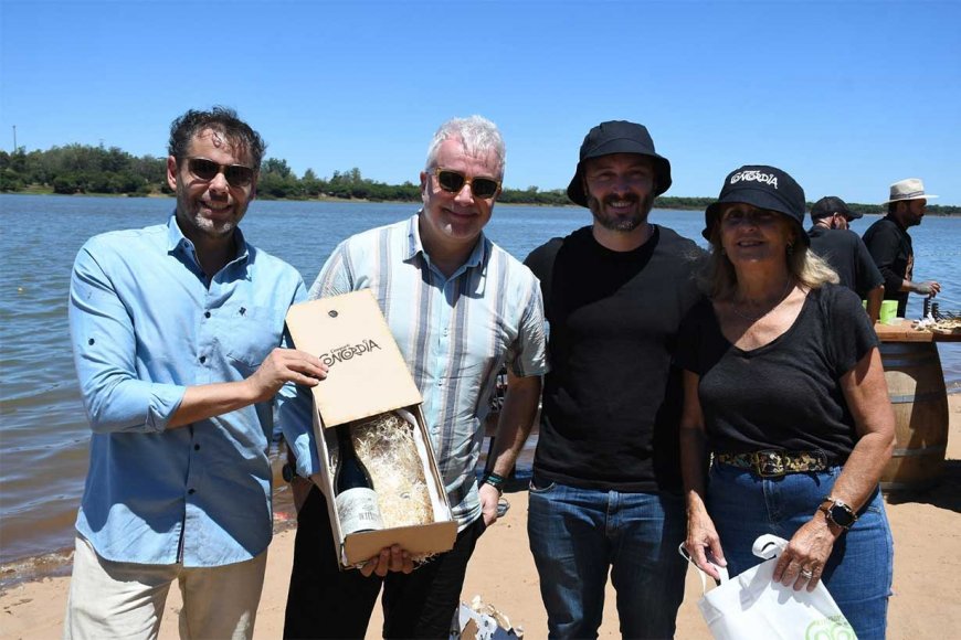 Laureano Schvartzman con los cocineros argentinos