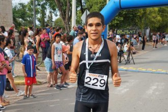 600 corredores participaron de la Maratón Artesanía 2025. El triunfo fue para Agustín Lima, de Salto