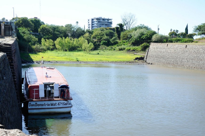 La lancha volvió al río Uruguay.