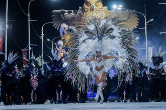 “Magia, ritmo y emoción”: Concordia vivió su quinta noche de carnaval. “Chiquito” Timón, entre los homenajeados