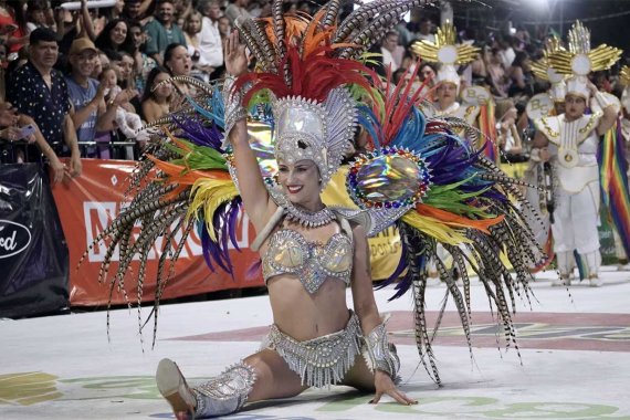 El carnaval de Concordia vivió su última noche y comenzó la cuenta regresiva para el escrutinio