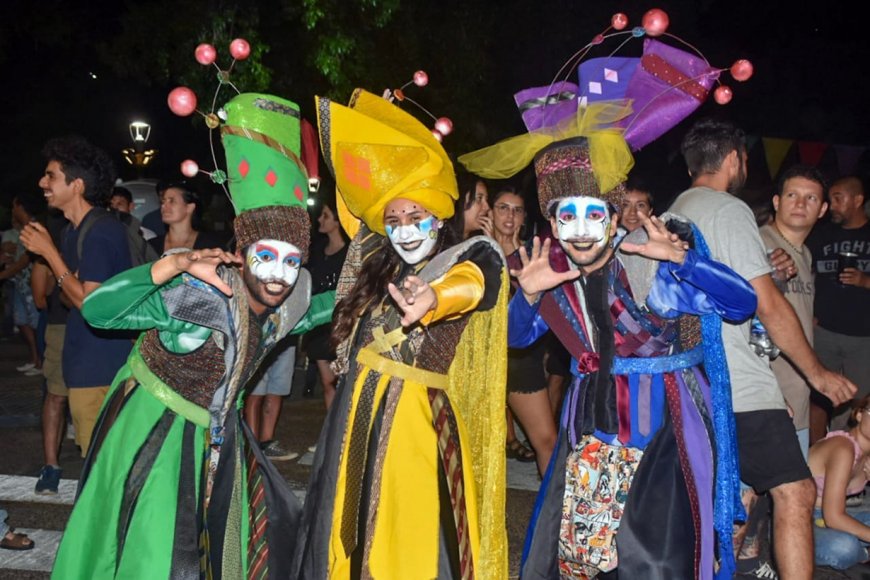 Carnaval Popular (foto: Leo Depasquale).