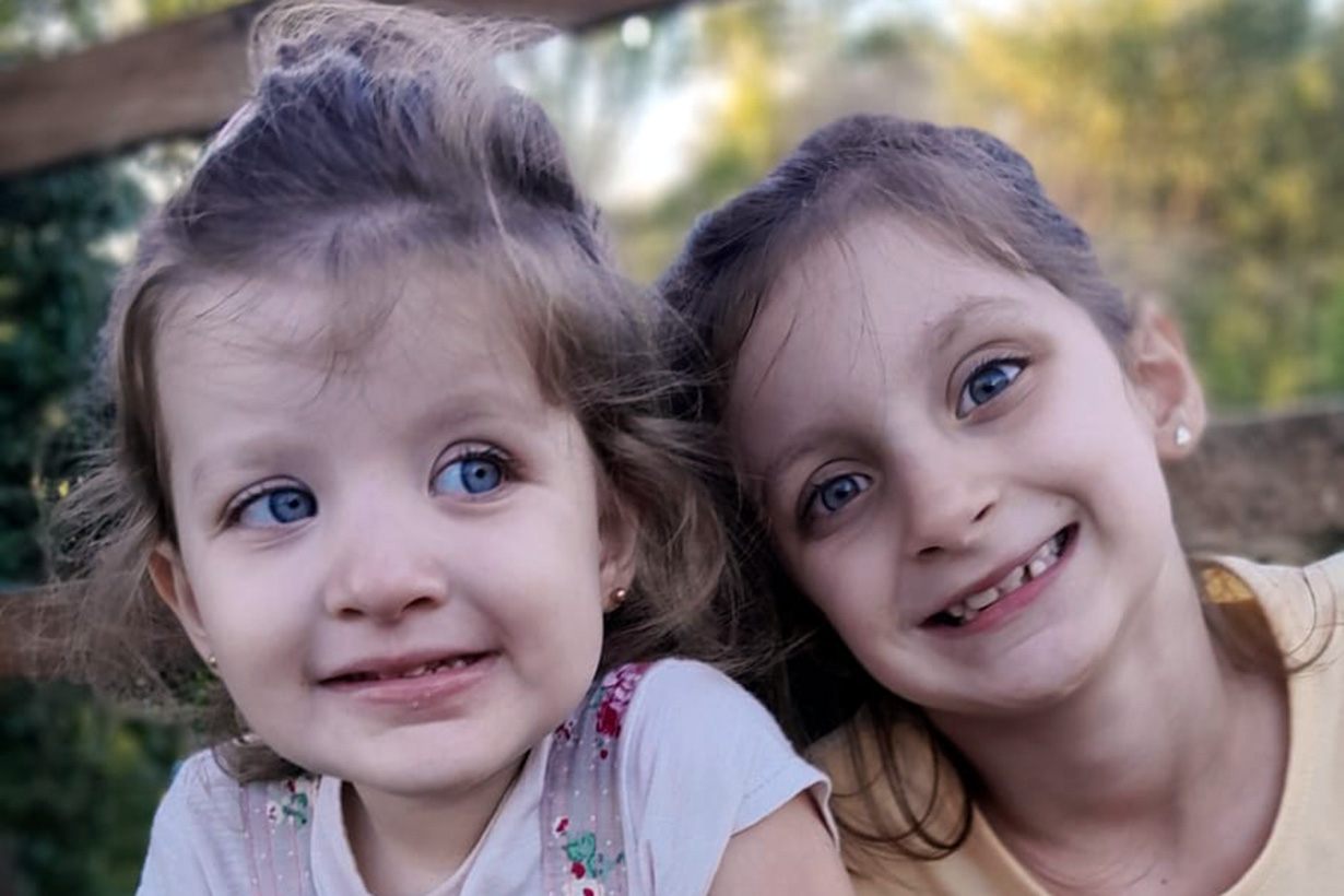 Martina y Clara, populares por las macetas.