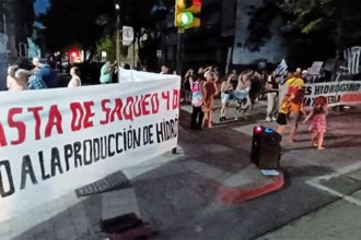 Ambientalistas de ambas orillas protestaron en Paysandú por la ubicación de la planta de hidrógeno