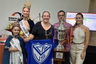 Sirirí es la campeona y Araceli Fracalossi fue coronada reina de los carnavales de Chajarí