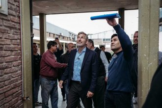 Apoyo de Frigerio a la “obra pública”. Recorrió 2 aulas en construcción en San Salvador y anunció la adjudicación de una escuela nueva