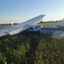 Misterioso hallazgo de una avioneta en un campo entrerriano, en zona de San Gustavo. El tren de aterrizaje está dañado