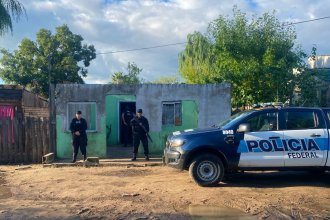 Más de 200 dosis de droga incautada y tres personas detenidas durante allanamiento de la Policía Federal
