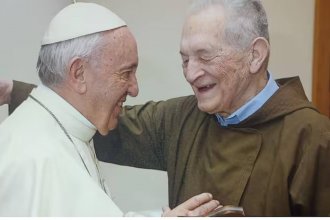  “Clarificaba todas mis dudas”: el sencillo fraile entrerriano que confesaba al Papa y, a sus 98 años, sigue trabajando