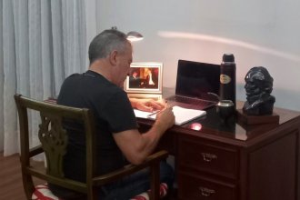 Urribarri escribe un libro y busca testimonios a favor de su gestión como gobernador