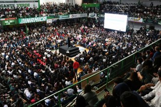 “Hablemos”. A estadio lleno, Gastón Pauls encabezó una jornada sobre la prevención de adicciones