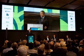 Inusual reacción. Frigerio cruzó en X a un periodista agropecuario que lo acusó de subir impuestos