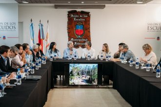 Frigerio reunió a su gabinete con el de Federación, destacó el trabajo en equipo y habló de "esperanza"