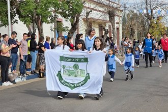 Liebig celebró sus 50 años: hubo música, homenajes y desfile