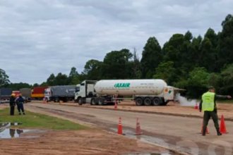 Derrame de sustancia tóxica motivó un operativo especial para acceder a puente internacional