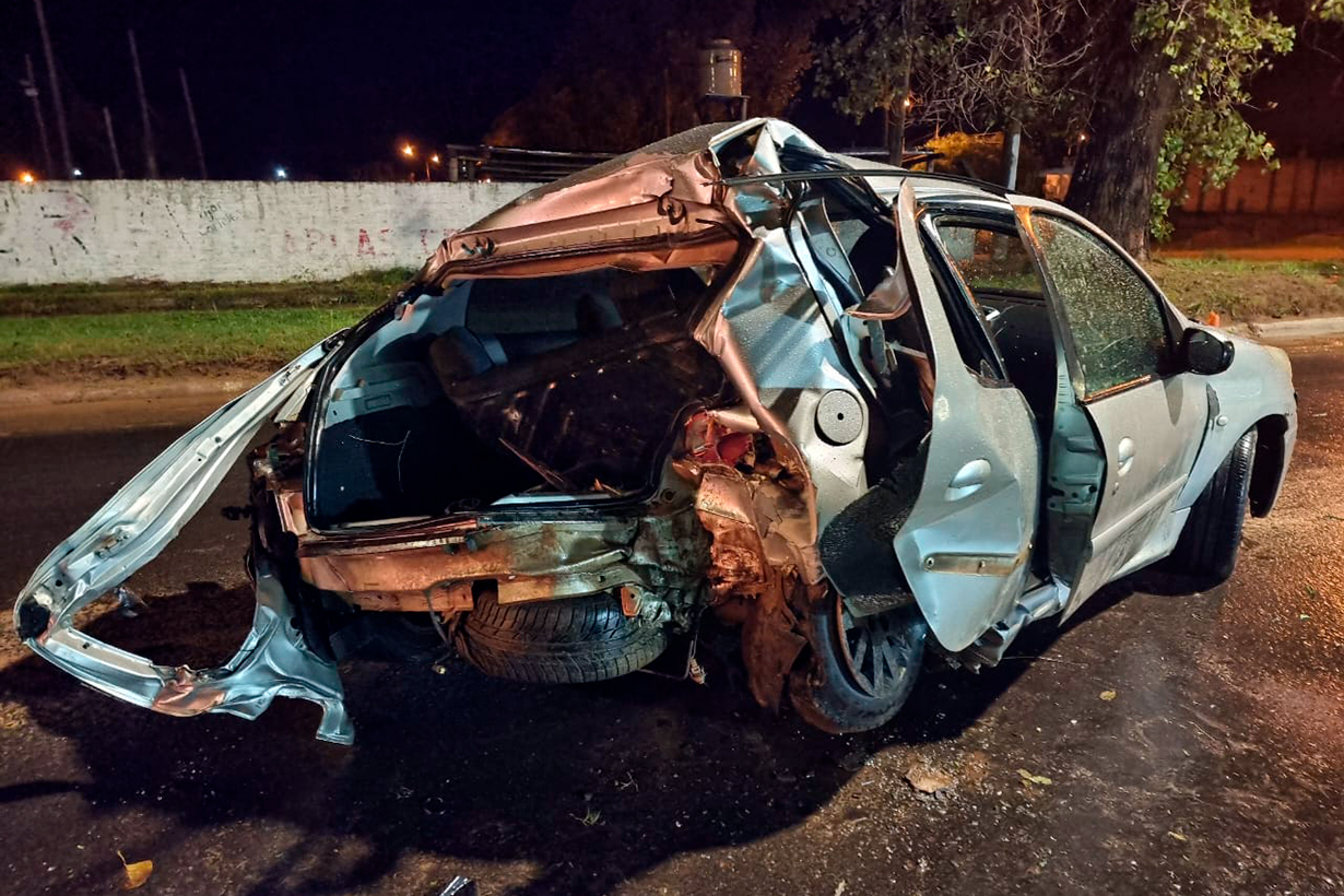 Accidente en Presidente Illia y Federación.