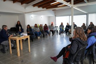 Crecer y criar a la vez: San José sella alianza para acompañar a adolescentes que son madres y padres