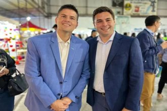 Intendentes del PJ acuerdan con PAR “renovar al peronismo desde sus raíces” y construir una opción que “vuelva a enamorar”