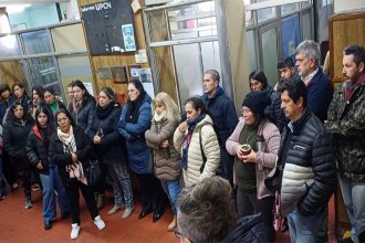 Por recortes salariales, hay asamblea de trabajadores en el Ministerio de Salud