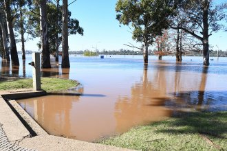 Aumentó a 13 el número de familias que dejaron sus hogares en Concordia por la creciente del río Uruguay