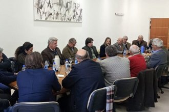 La Mesa de Enlace nacional se reunió en Paraná y reclamó a Milei un programa de baja de retenciones
