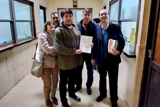 Integrantes de LLA Concordia presentaron un petitorio para solicitar la eliminación de las tasas municipales de la factura de luz