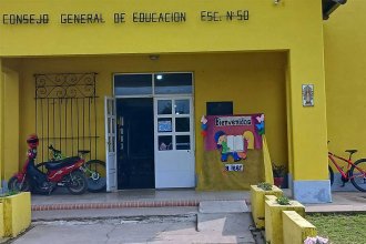 Tras los reclamos de docentes y padres, vuelve el transporte a otra escuela, con aportes de municipio e INAUBEPRO