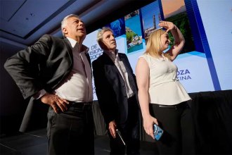 Conocido gobernador radical, a punto de firmar alianza con Milei, mientras la UCR de Entre Ríos debate su futuro