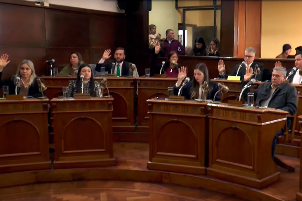 Disolución aprobada por concejales de JxER y LLA.