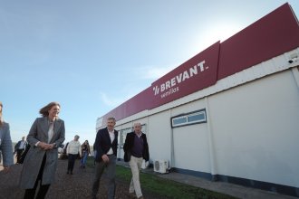 “Un paso más hacia la sustentabilidad”: Frigerio visitó una planta entrerriana pionera de reciclado de envases fitosanitarios