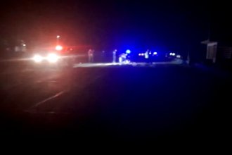 Hallaron a un hombre sin vida a la vera de la ruta y buscan dar con quien lo atropelló