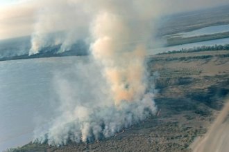 Entre Ríos refuerza el combate contra incendios en el Delta con el despliegue de medios aéreos y náuticos