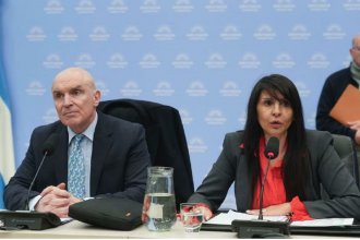 ¿En qué consisten las dos propuestas que presentó el Gobierno para distribuir fondos a las provincias?