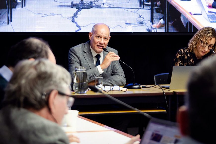 El contador Sabella conduce la UNER.