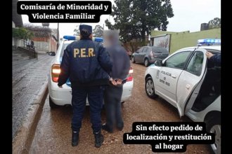Una foto que disparó una pregunta: ¿es necesario que coloquen esposas a menores restituidos al hogar?