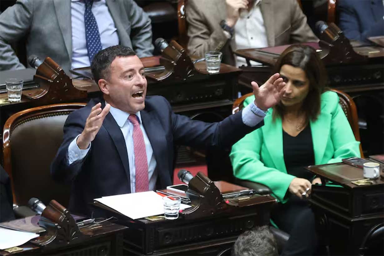 De Loredo, uno de los radicales heridos