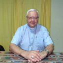 Una idea a partir del tratamiento oncológico de un sacerdote. Monseñor Zurbriggen explicó qué es el “Fondo Solidario”
