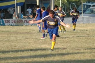 Exfutbolista fue la víctima fatal en Ruta 39. Jugó en varios equipos entrerrianos, que lo despidieron en redes sociales