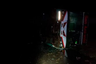Dan precisiones tras el vuelco de un colectivo con cosecheros