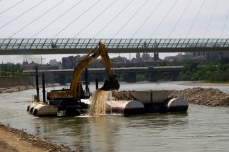 Enérgica oposición al dragado de dos ríos: “Una hidrovía al servicio de las exportaciones de Brasil” y “el negocio encubierto de las areneras”