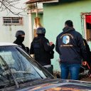 Operativo antidrogas en una vivienda de Colón: secuestraron envoltorios de cocaína e identificaron a nueve personas