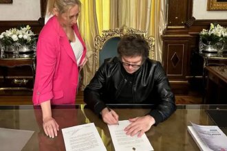 A través de un decreto, Milei vetó la Ley de Financiamiento Universitario y Recomposición Salarial Docente