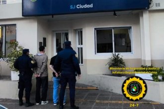 Violencia en San José: agredieron a policías tras intervenir en una pelea callejera entre varios individuos
