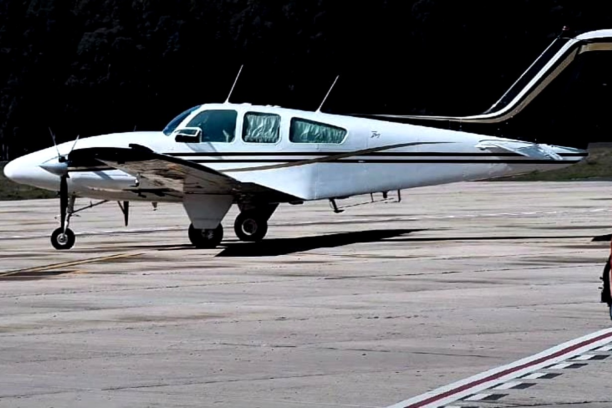 La imagen del avión fue publicada por funcionarios