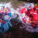 Preocupación entre vecinos de Concordia por el hallazgo de una ofrenda ritual con juguetes y golosinas para niños