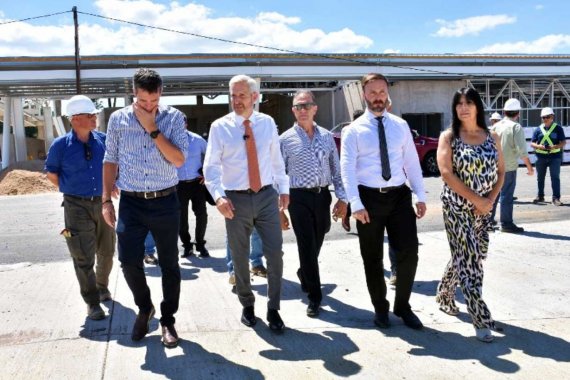 Cresto cruzó a “concejales que hablan sin saber” sobre el aeropuerto y contó cómo es su relación con Azcué y Frigerio “pintados de violeta”